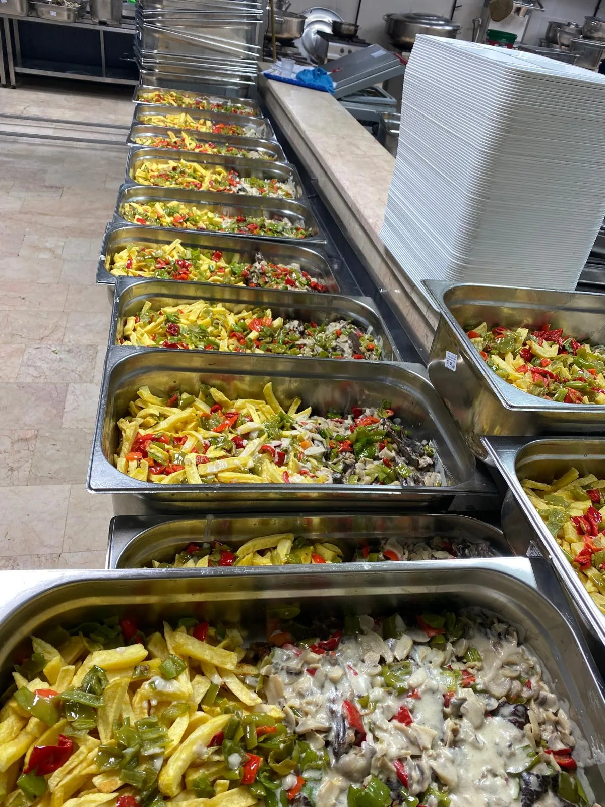 Sıcak yemek kapları